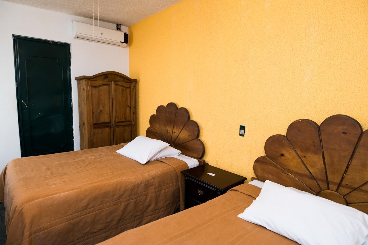Hotel Maria Elena デュランゴ エクステリア 写真