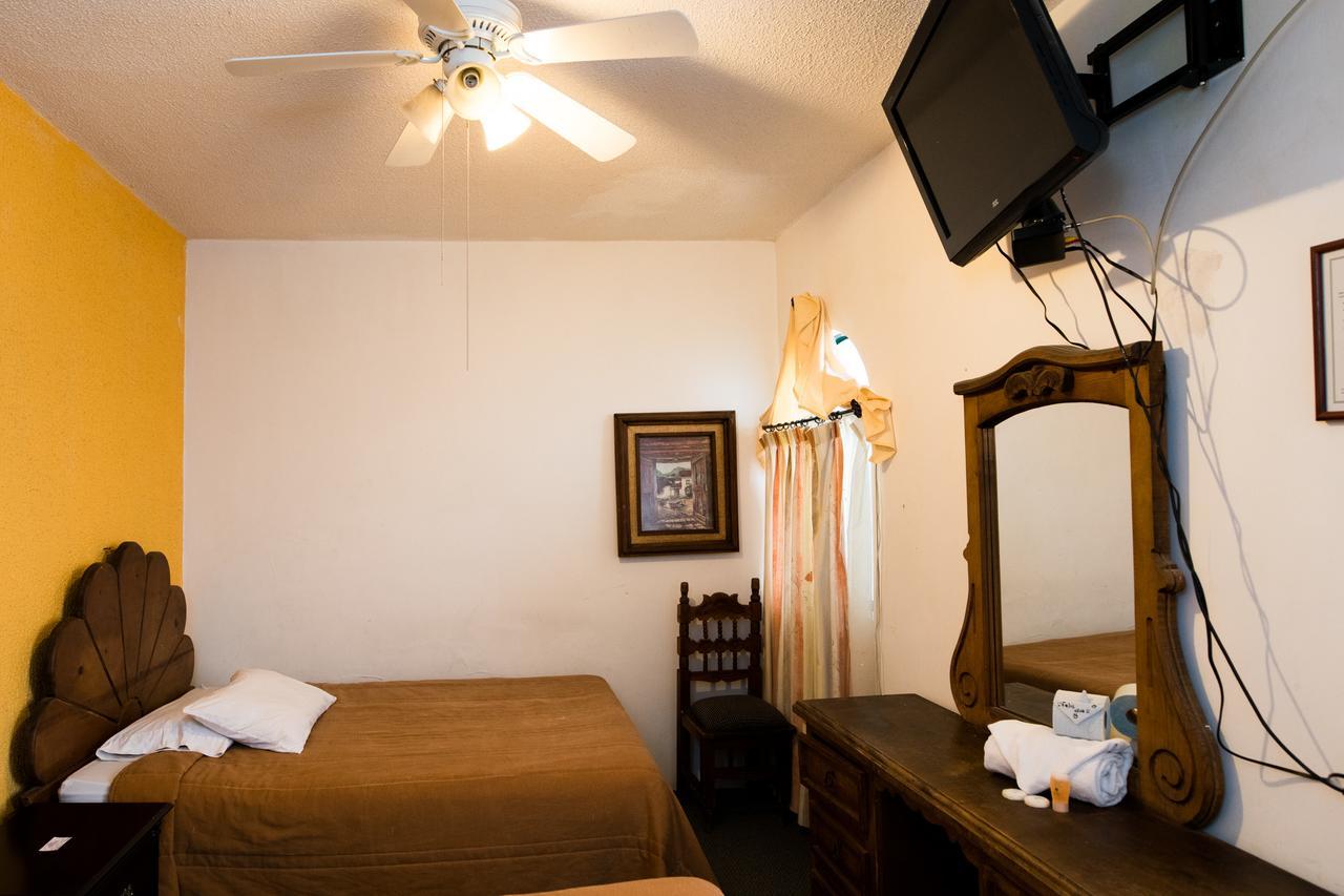Hotel Maria Elena デュランゴ エクステリア 写真